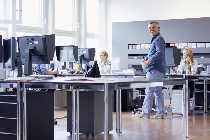 3 agentur 2 3